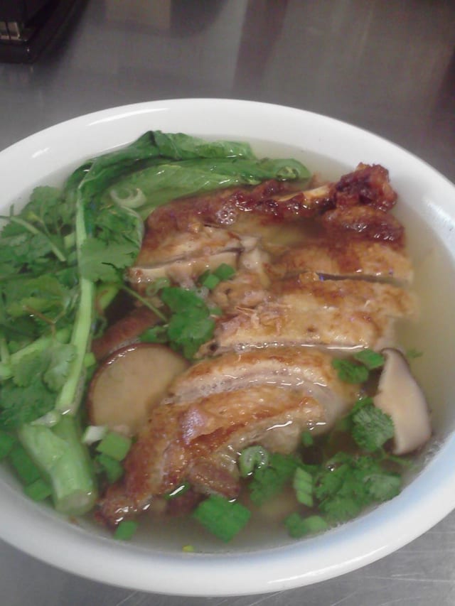 Mi Vit Tiem (Duck Noodle Soup).