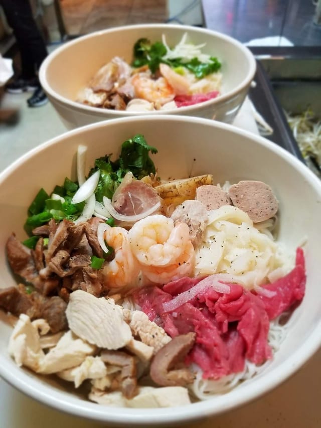 Super Pho Dac Biet.