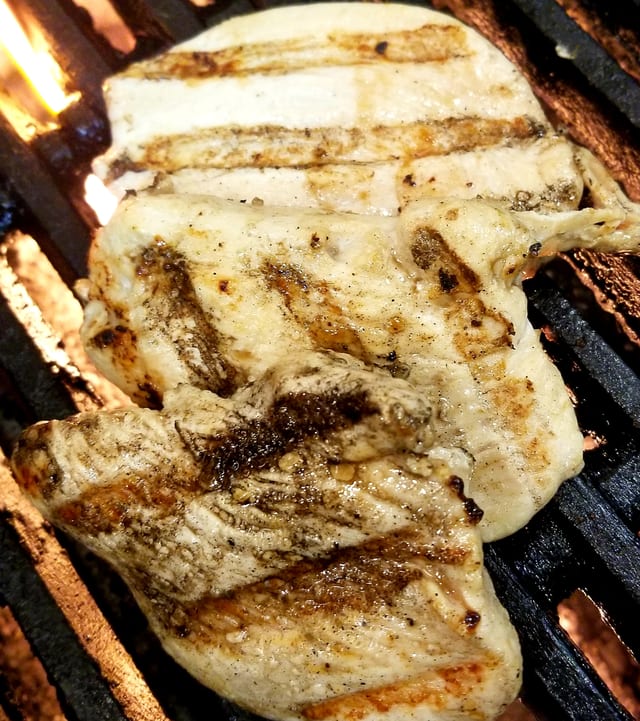 Side of Grilled Chicken.