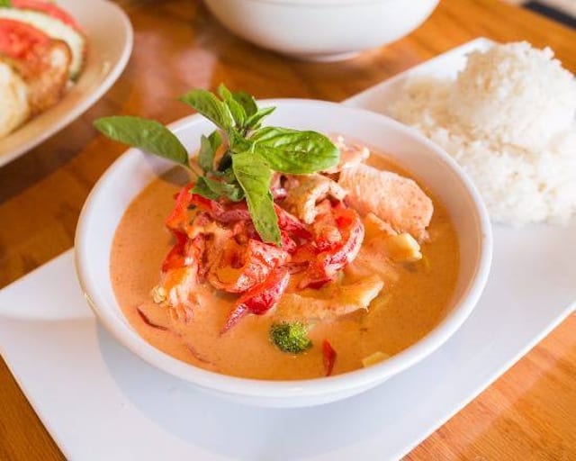 Red Curry Sauce.